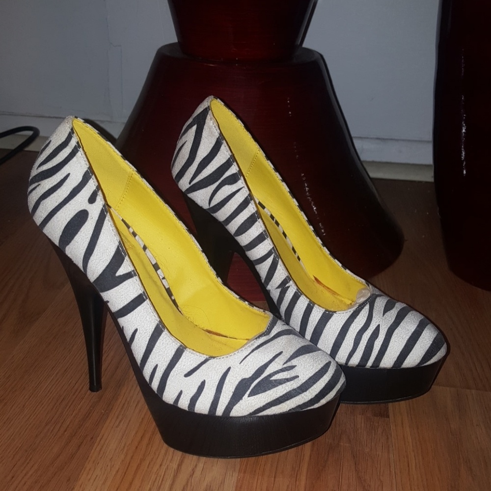 FRH Womens shoes 8